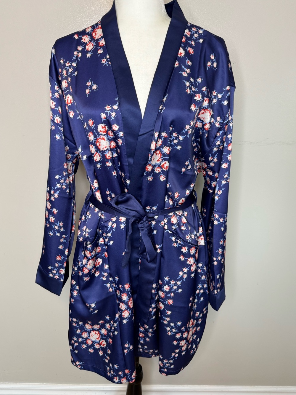 Morgan Lane for FabFitFun Navy Floral Satin Kimono Robe